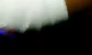 La coppia si ritira in una capanna e si diverte con passione donne nude con tette grandi