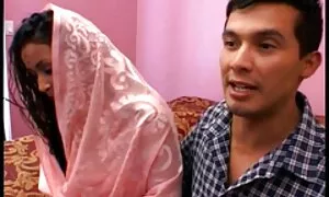Questo ragazzo rappresenta la sua ragazza. grosse tette naturali