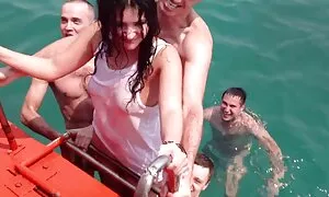 Asiatico e carino in film tette grandi e grosse
