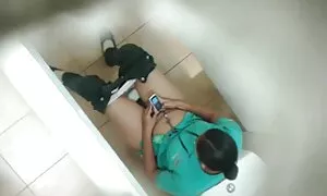 Questo allenatore tette grandi e sode va con un fitness russo.