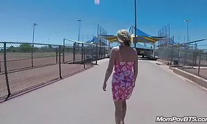 Larissa in realtà finisce xxx tette grosse ciascuno dei quattro anni.