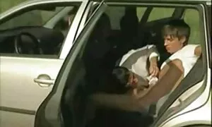 Hai i soldi, te sesso con tette grandi lo dico io.