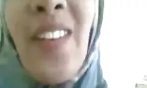 Israele Porno per tette grandi nere giovani ebrei in soffitta