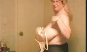 Una porno tette grosse giovane madre paga per il casting per questo prodotto.